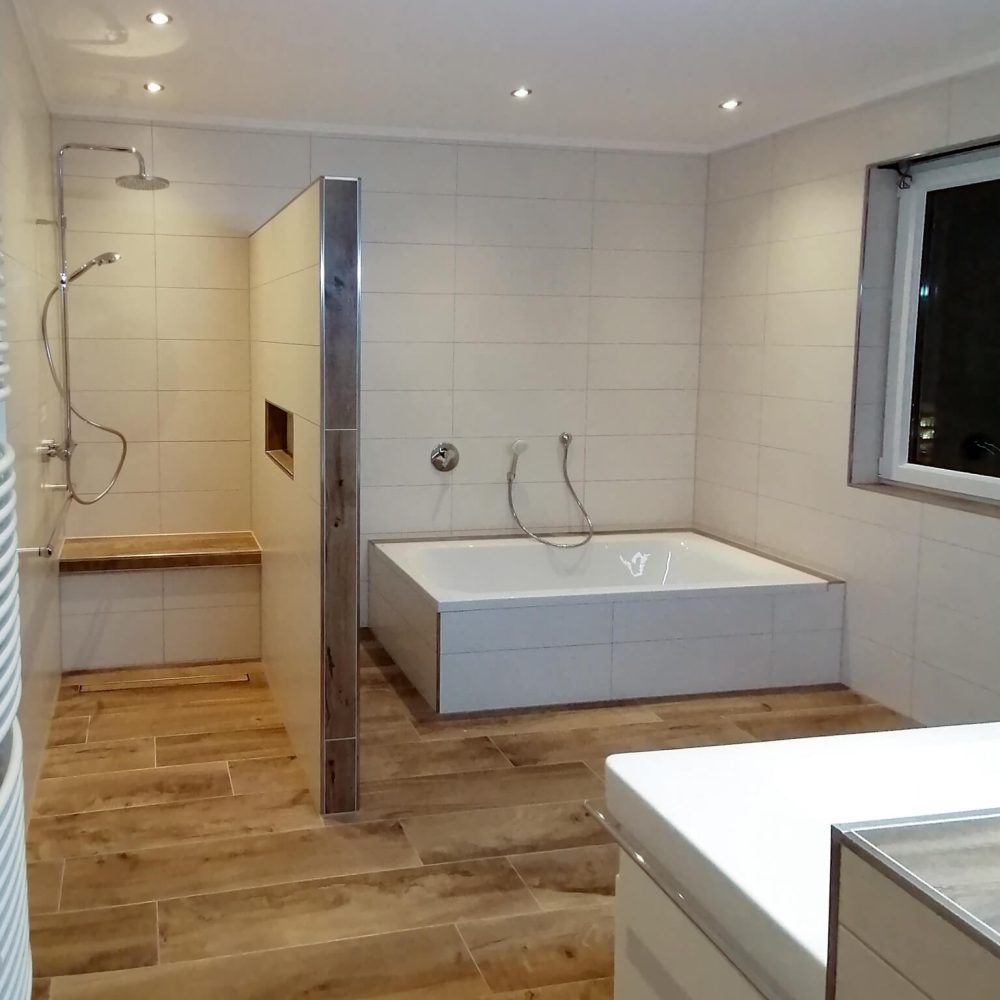 Zwei Komplettbadsanierungen mit ebenerdiger Dusche in einem Haus in Wippingen 8